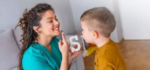 Kiedy udać się z dzieckiem do logopedy